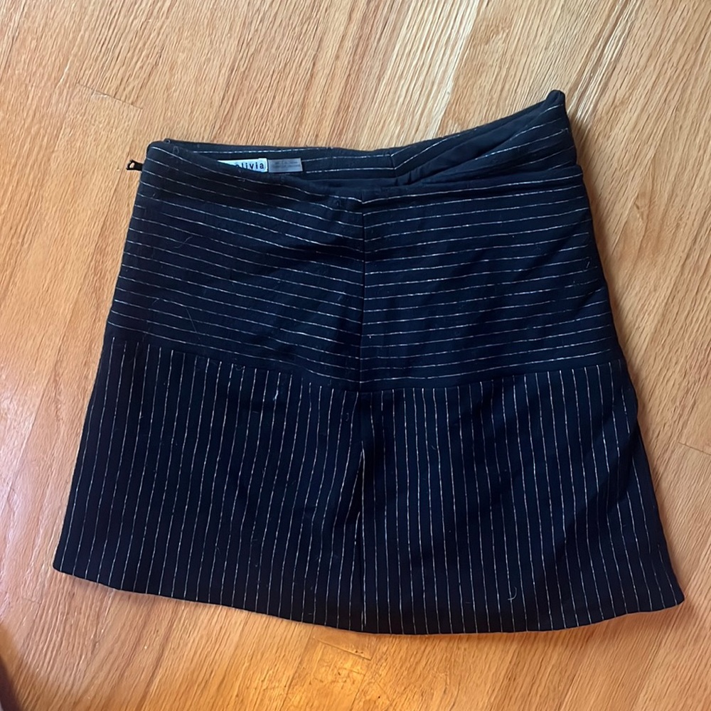 Alice + olivia striped mini skirt, size 2
